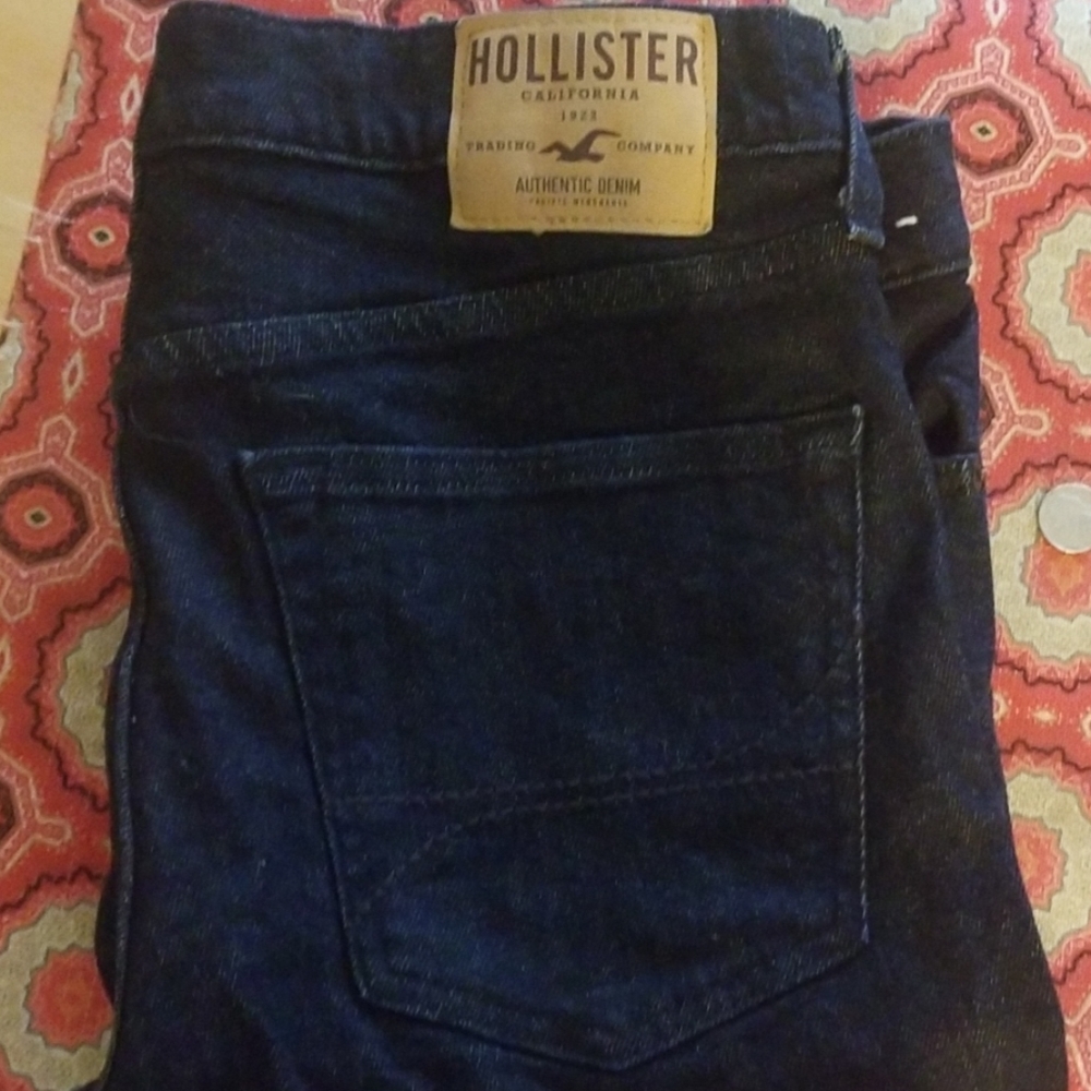 HOLLISTER JEANS NEW WITHOUT TAGS